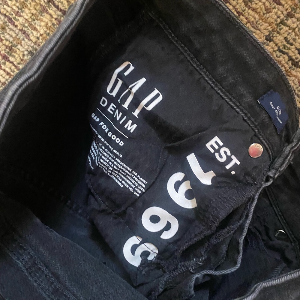 Gap Curvy True Skinny Jeans in Black Denim - Picture 2 of 6